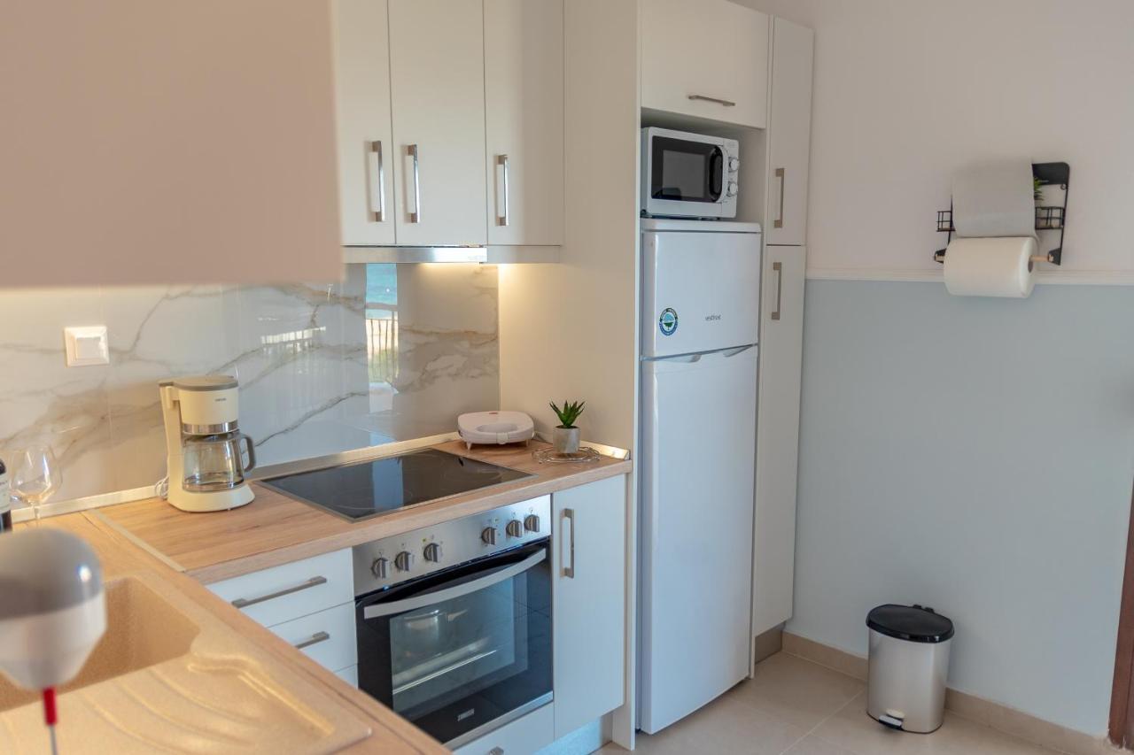Dimi Seafront Apartment By Rentals Pro Services - Nea Moudania Ngoại thất bức ảnh