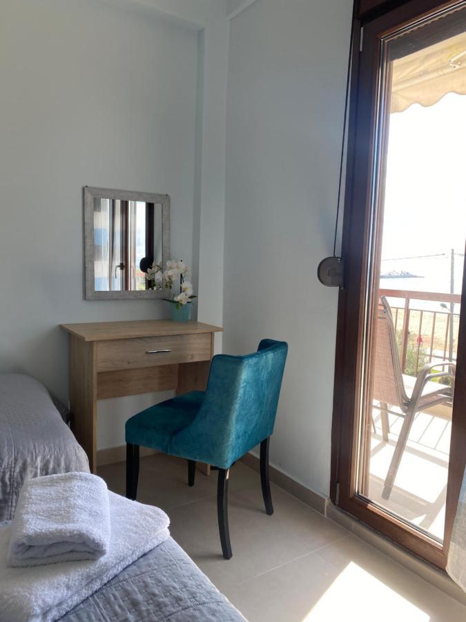 Dimi Seafront Apartment By Rentals Pro Services - Nea Moudania Ngoại thất bức ảnh